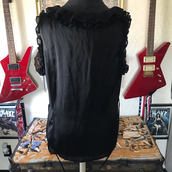 Sioni Sleeveless Ruffle Blouse - Picture 4 of 5